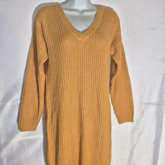NO COMMENT sweater dress/long sweater, Gold knit in size Medium - Picture 10 of 16